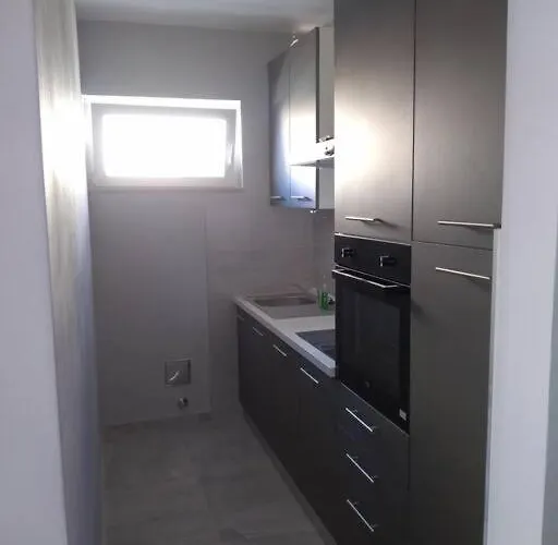 Apartamento Tomic 1 *